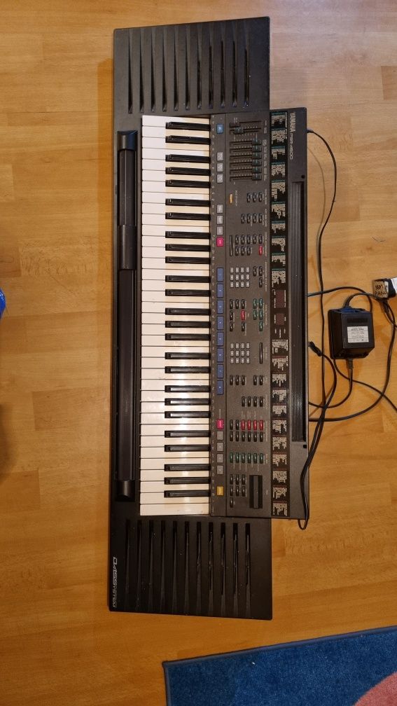 Yamaha PSR 4500 keyboard