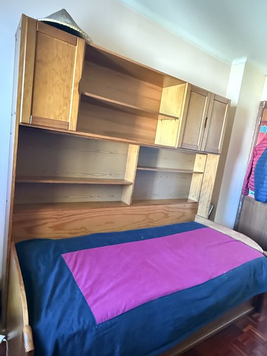 CAMA TIPO ESTÚDIO com colchão e roupeiro