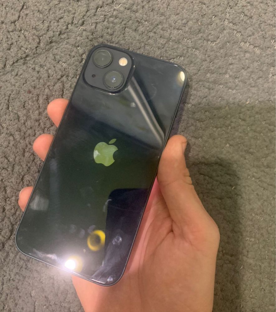 Продам iphone 13