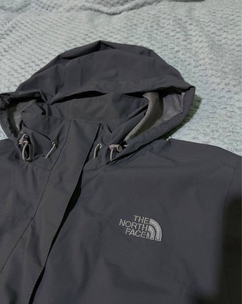Вітровка The north face