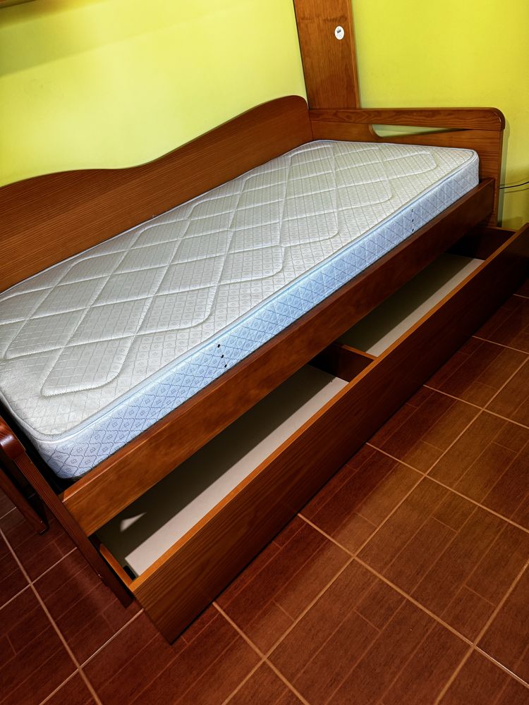 Quarto de criança com duas camas