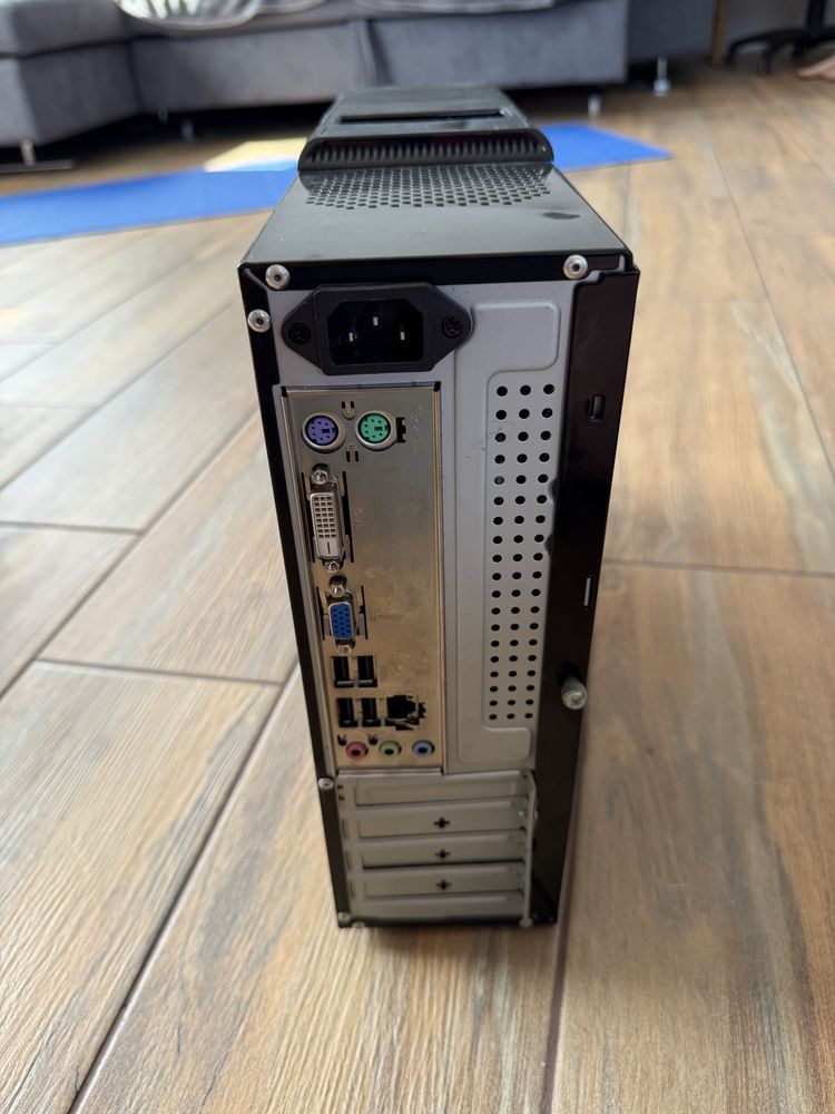 Міні системний блок, компютер Celeron 1.1 hdd320gb/ ddr3 4 gb