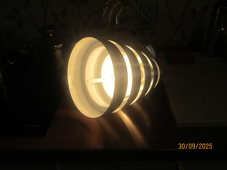 Lampa wisząca sufitowa stożek- satyna