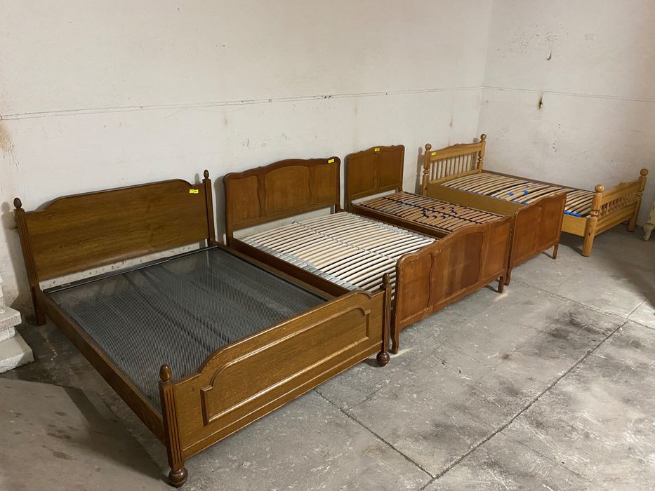 Łóżko Ludwikowskie 140x200 z Masywnym Stelażem – Elegancja i Komfort