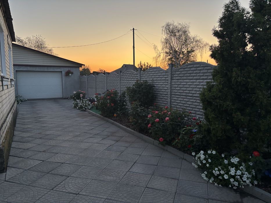 Продам одноповерховий будинок Ізюм,  район нефтяник