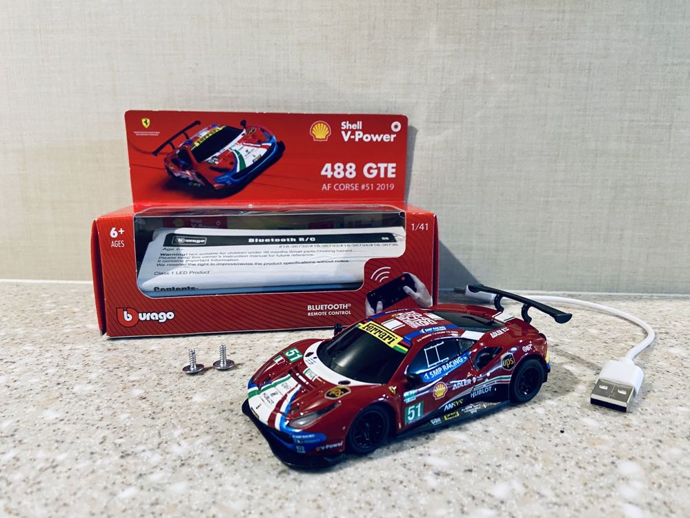 Ferrari 488 GTE BURAGO 1/41 model zdalnie sterowany Shell bluetooth