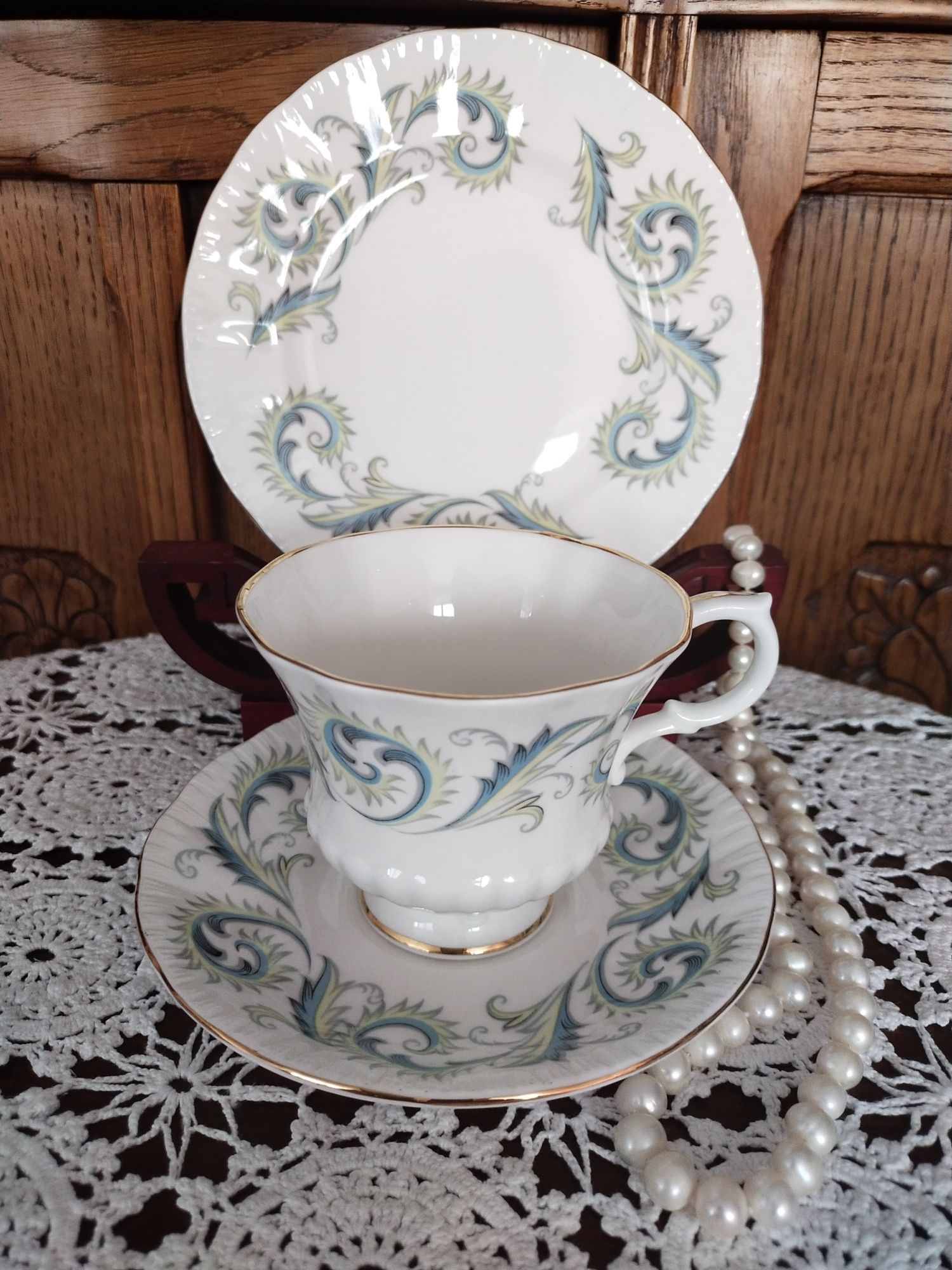 Elegancka Angielska Porcelana Turkusowa Filiżanka Trio Royal Standard