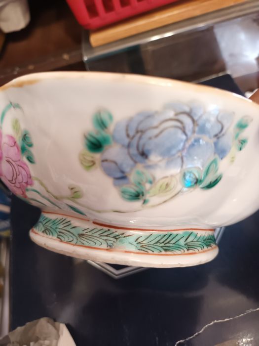 Excelente peça em porcelana oriental sec. XiX