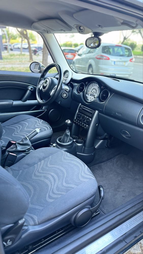 Mini Cooper 1.6i S