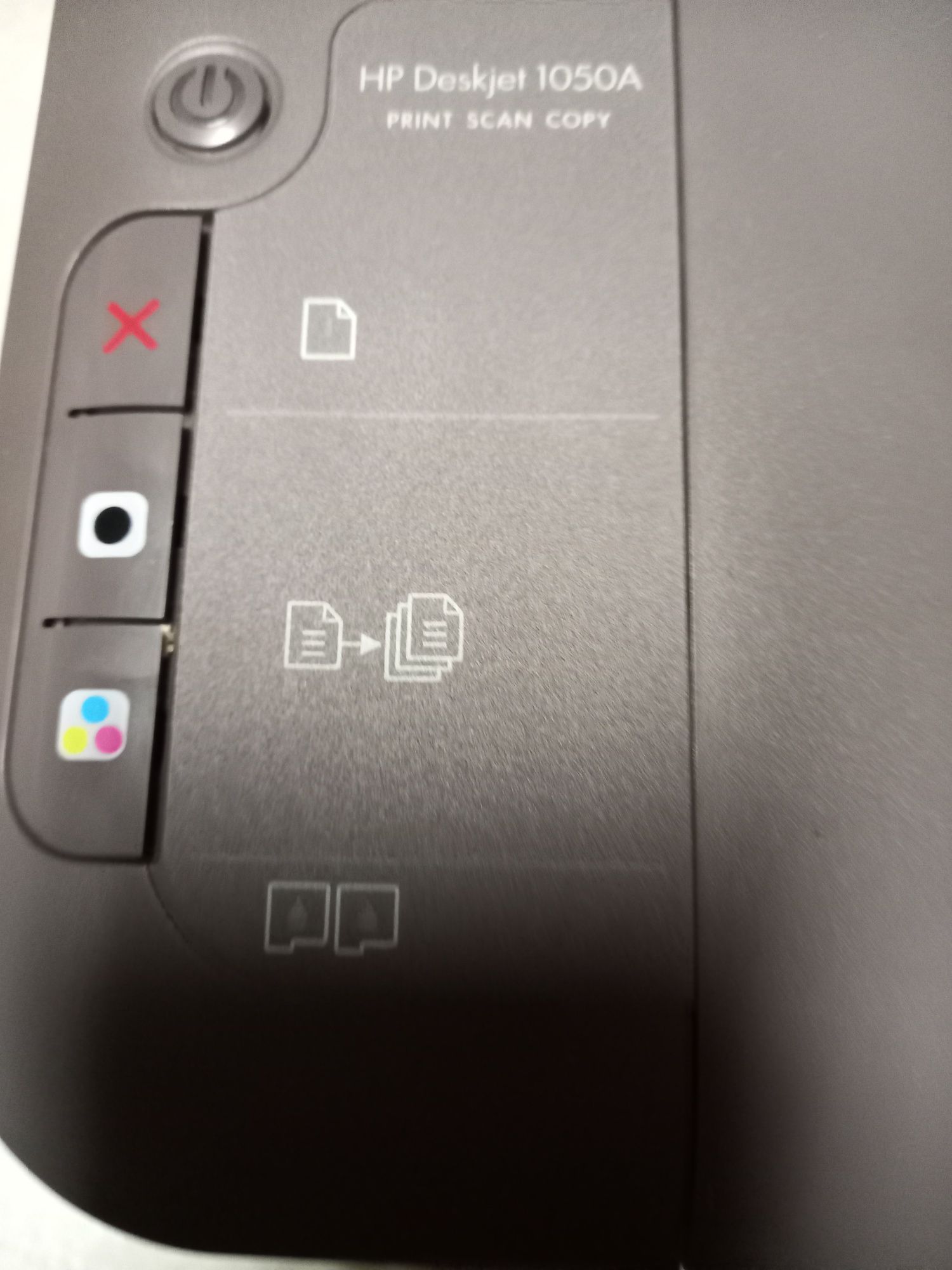 Impressora  HP  a funcionar, digitaliza e fotocopia