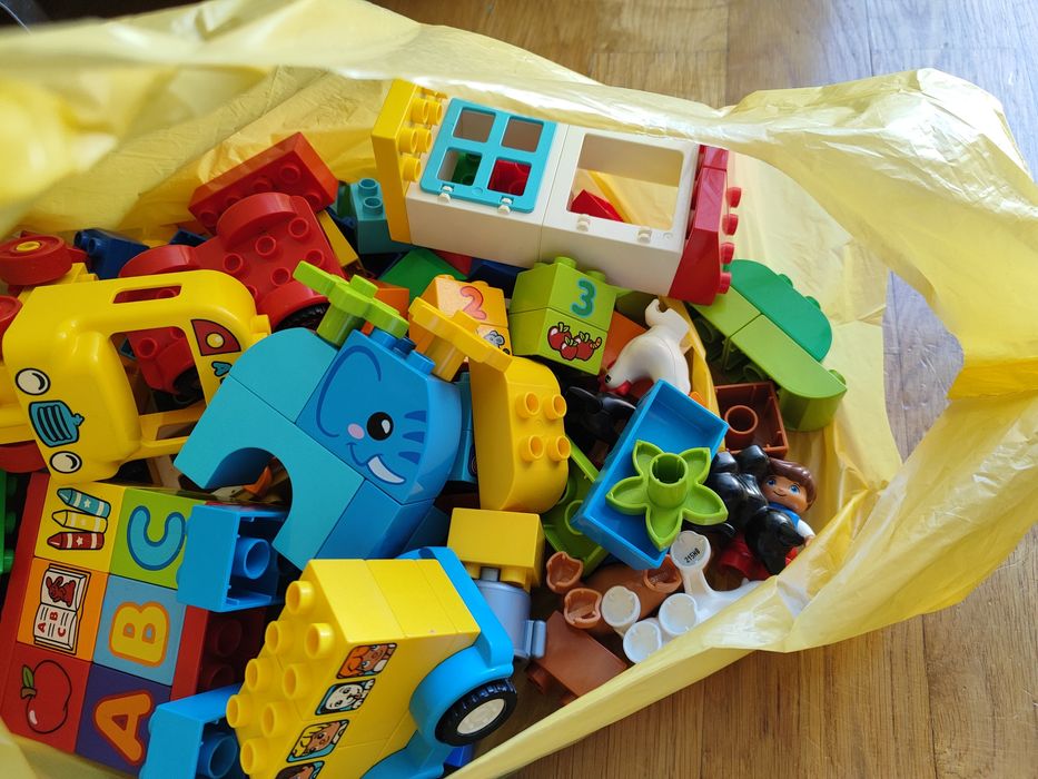 Mix oryginalnych klocków LEGO DUPLO
