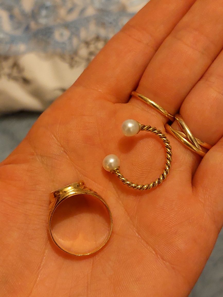 Conjunto de 2 aneis de prata com 3 micras de ouro