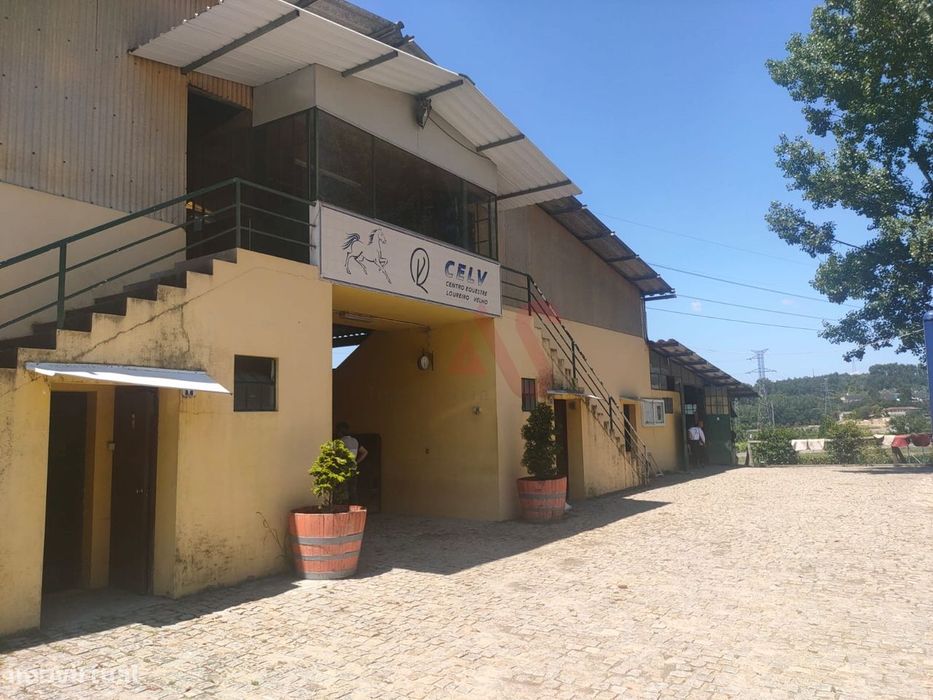 Quinta com Centro Equestre com 9.106 m2 em Fermentões, Guimarães