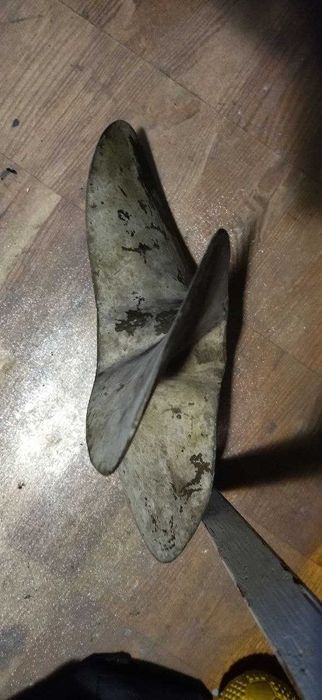 Гребні гвинти для катера (човна)