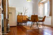 T2 Duplex em Prédio Tradicional, com Terraço e Vista Rio – Alcântara