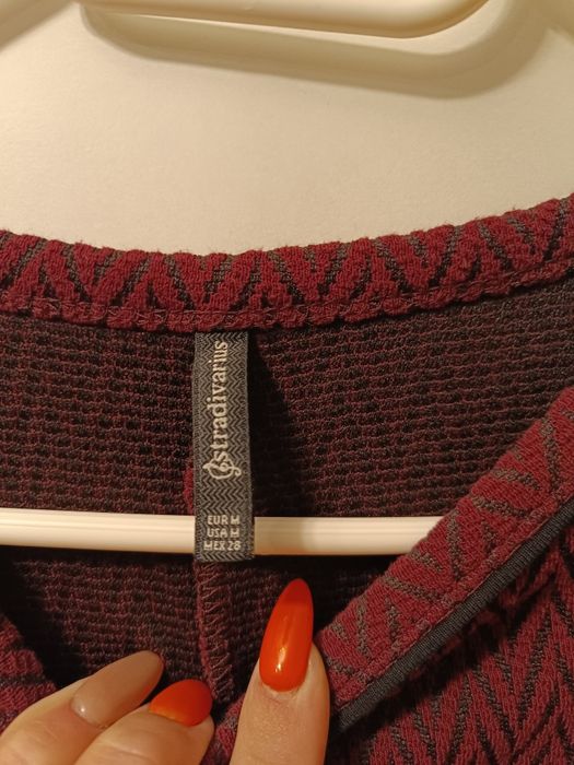 Sukienka Stradivarius