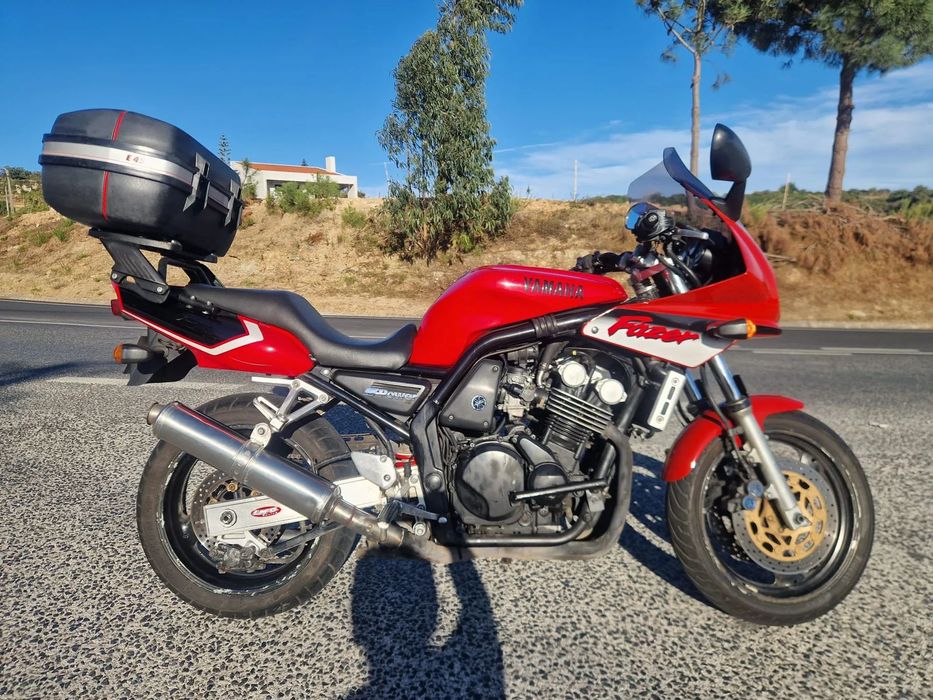 Yamaha Fazer 600  Possível Financiamento