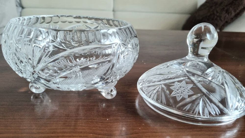 Kryształowa cukiernica