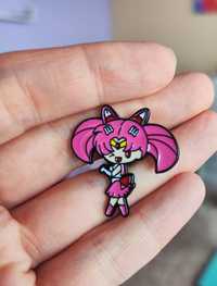 Sailor Moon- metalowa przypinka pin broszka - Sailor Chibi Moon. Nowa