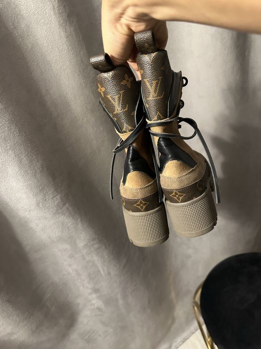 Botki trapery  Louis Vuitton Laureate Desertboots