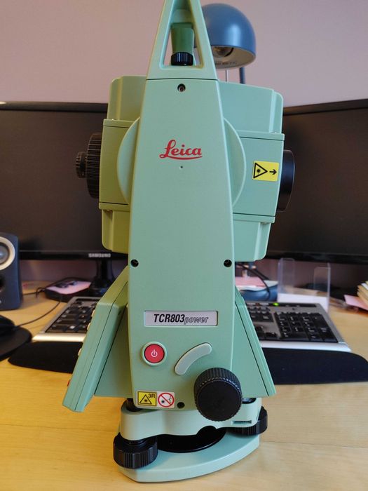 Tachimetr bezlustrowy Leica TCR 803 Power R400