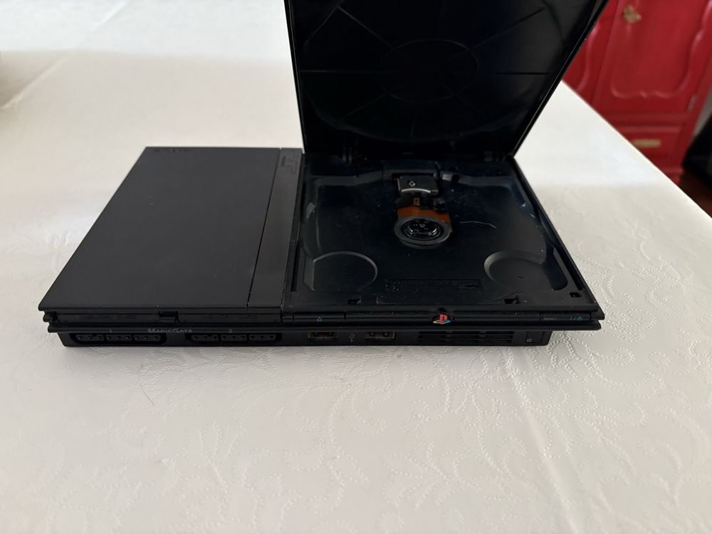 Playstation 2 Slim preta