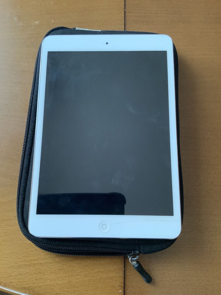 iPad Mini Apple Tablet 7,9 A1432,  32GB  Silver