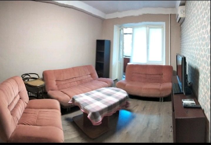 Оренда 3-кімн., Солом'янка, вул. Солом'янська 38