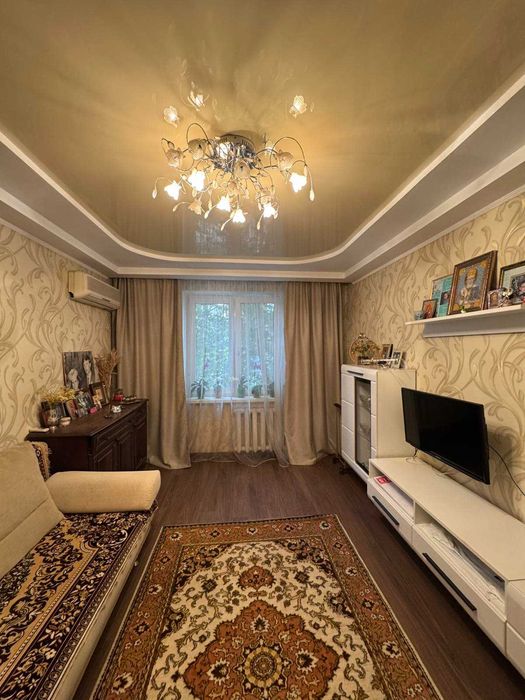 Продам 3к. квартиру, вул. Калинова, буд. 75
