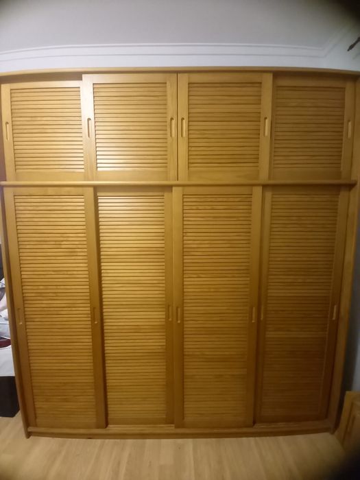 Roupeiro 4 portas castanho