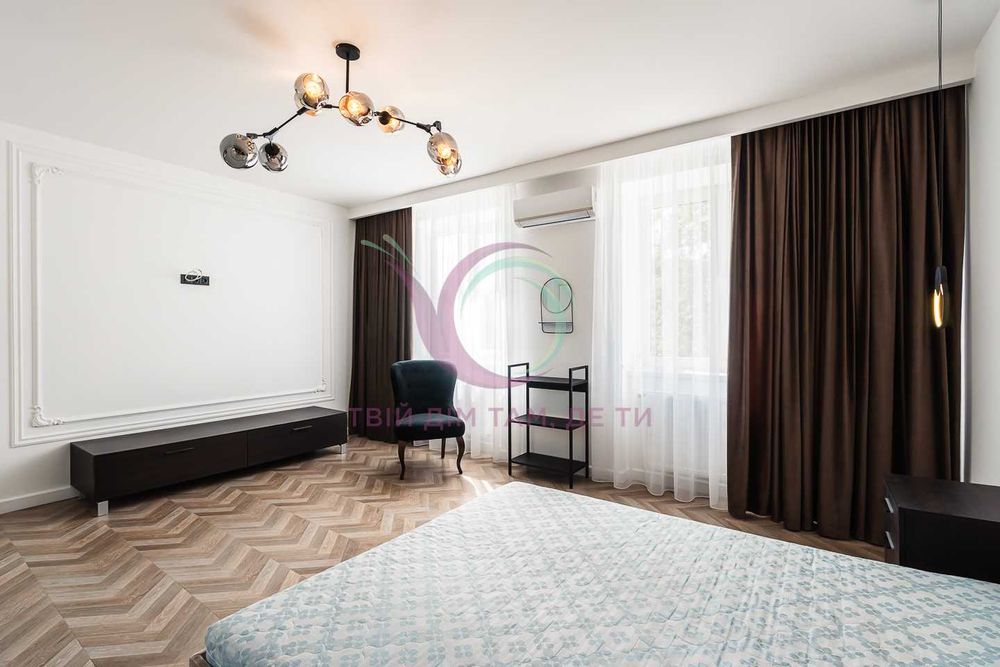 3-к. квартира з дизайнерським ремонтом по вул. Йосипа Сліпого.