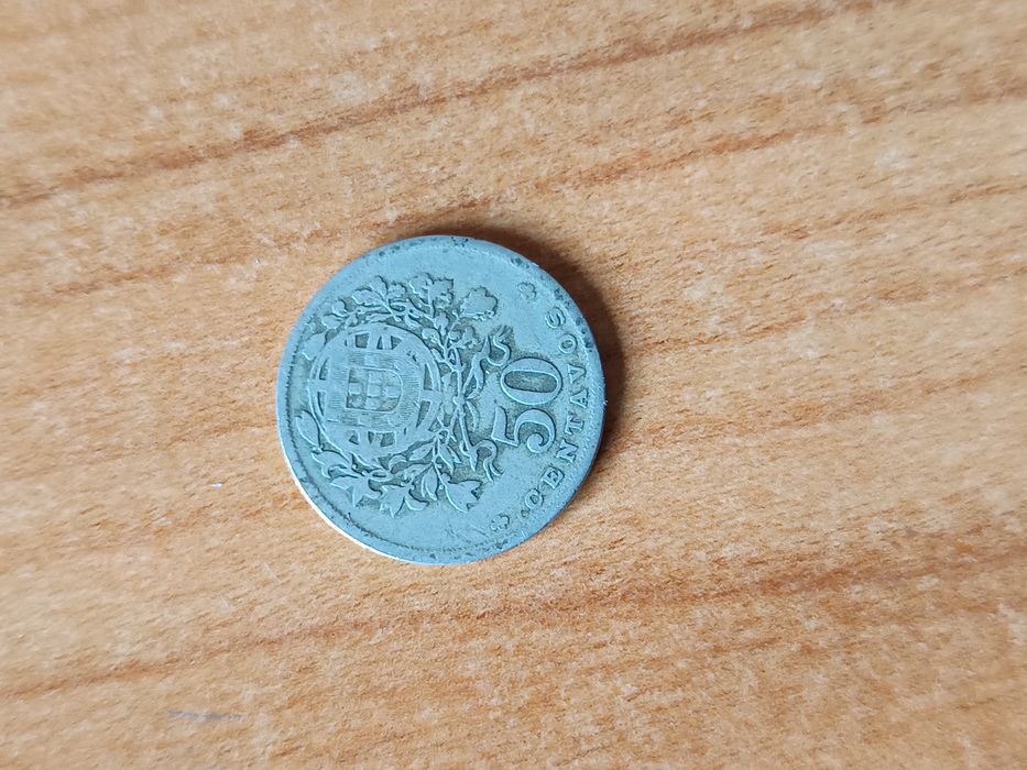 2 moedas de 50 centavos