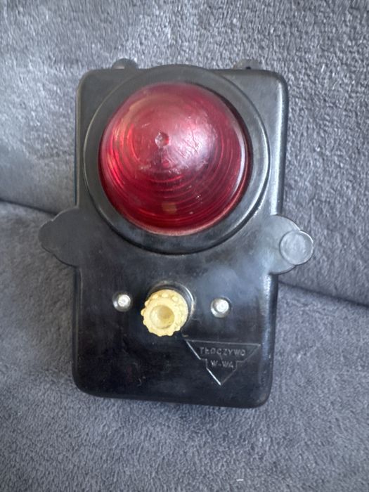 PRL Stara lampka kolejowa