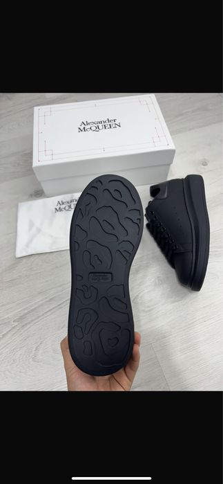 Alexander Mcqueen Pretos Novos
