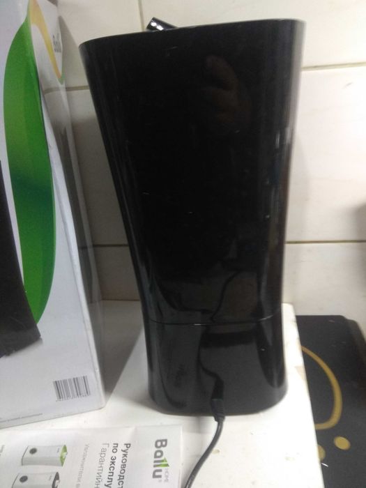 Ультразвуковий зволожувач повітря Ballu UHB-205