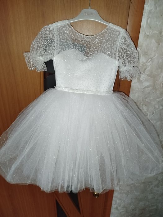 Святкова сукня для дівчинки 4- 6 років ( 104- 113)