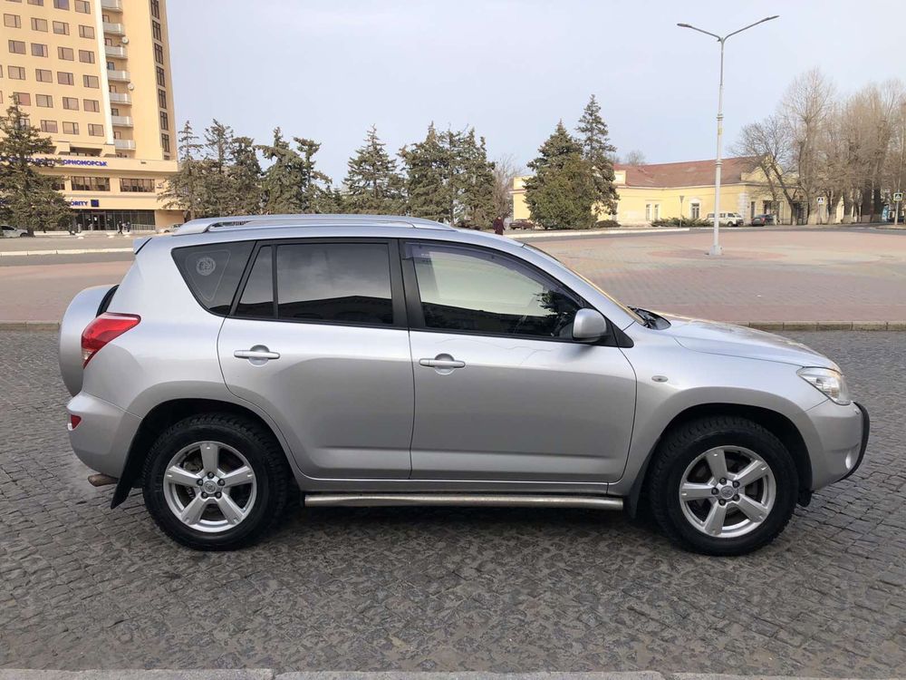 Продам Toyota RAV4 2006