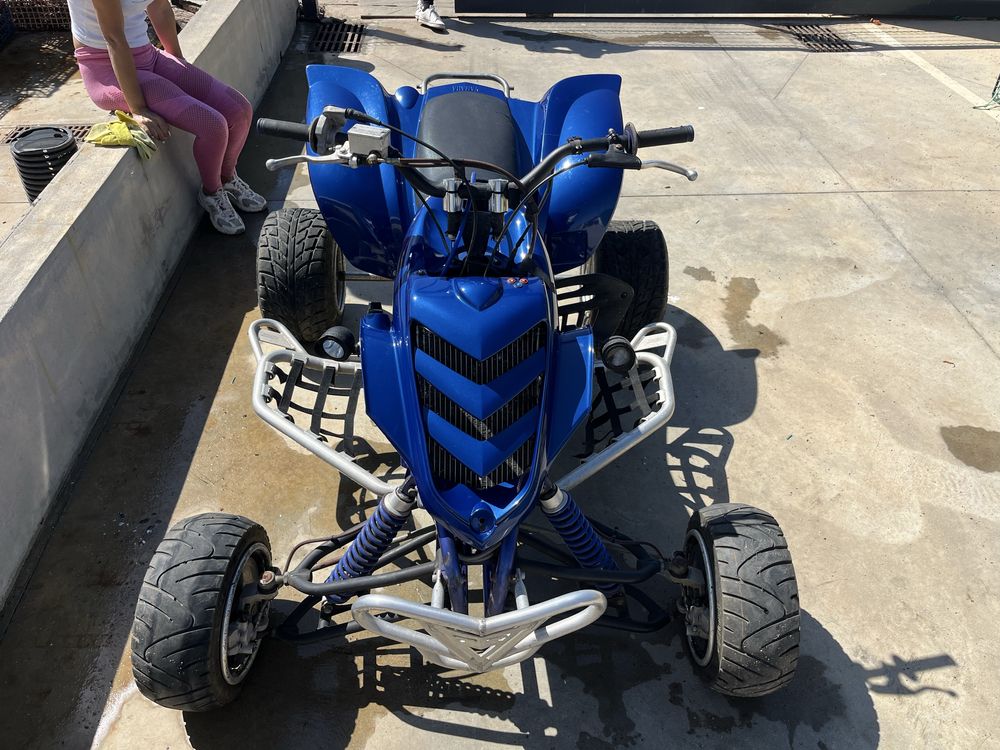 Yamaha Raptor 660