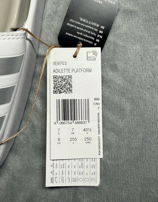 Klapki Adidas Addilette platform