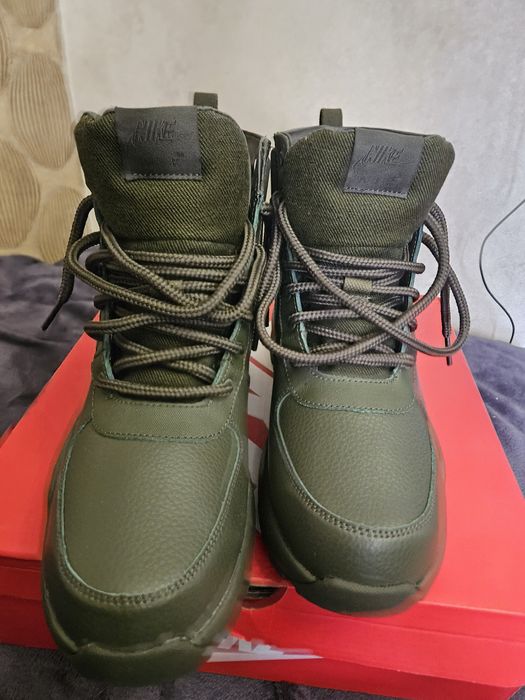 Ботинки  nike  оригинал 43
