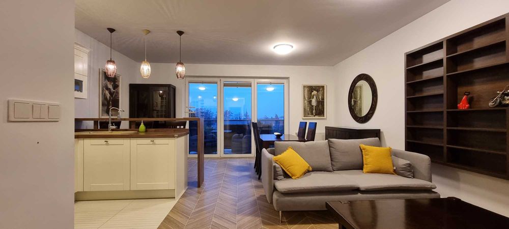 apartament w szeregowcu 116,67 m2 + 2 m. garażowe + miejsce dla gości.