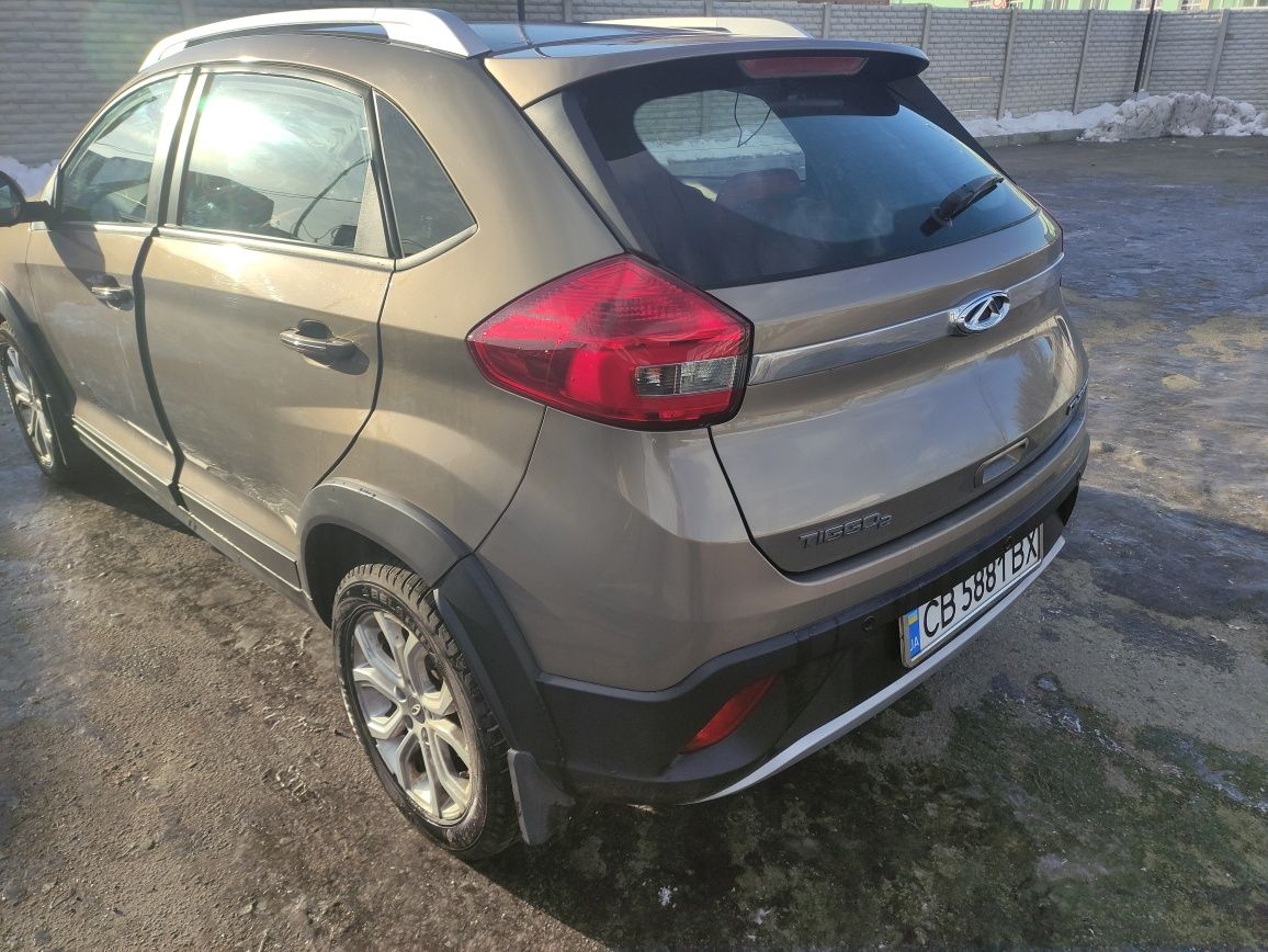 Продам автомобиль Chery Tiggo 2