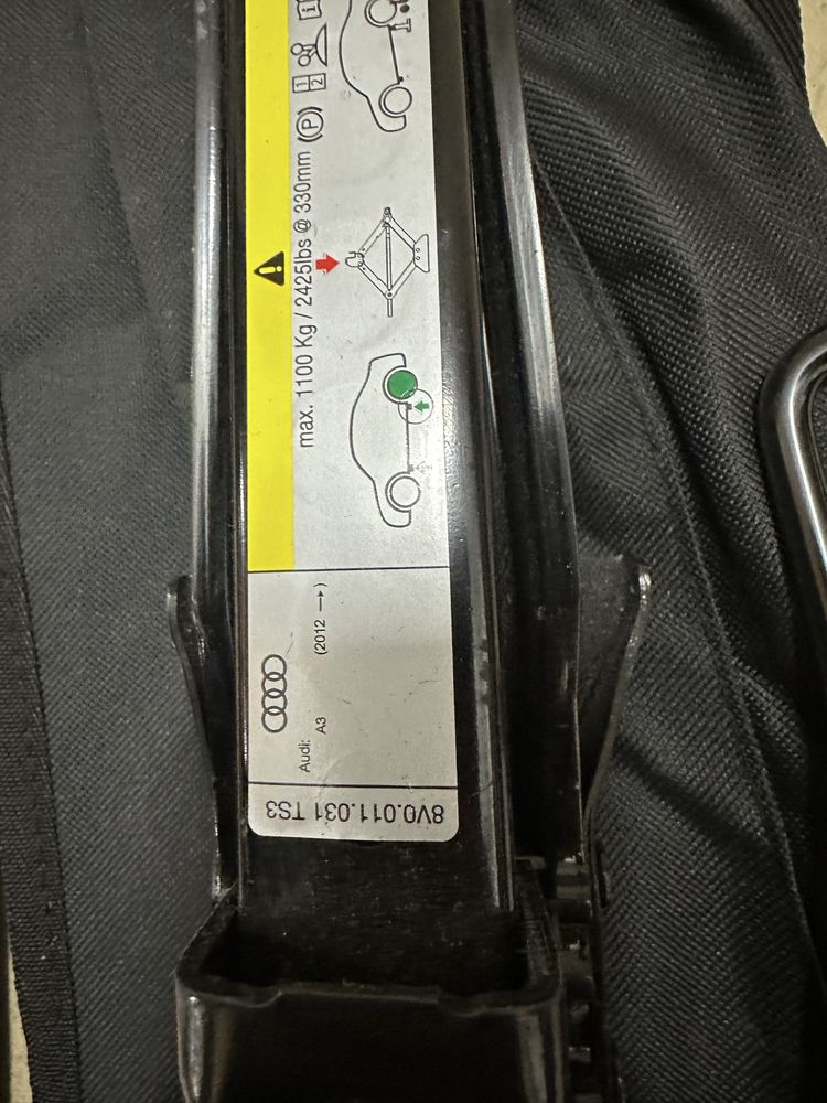 Домкрат audi a3 2012-2025рік,8v0011031