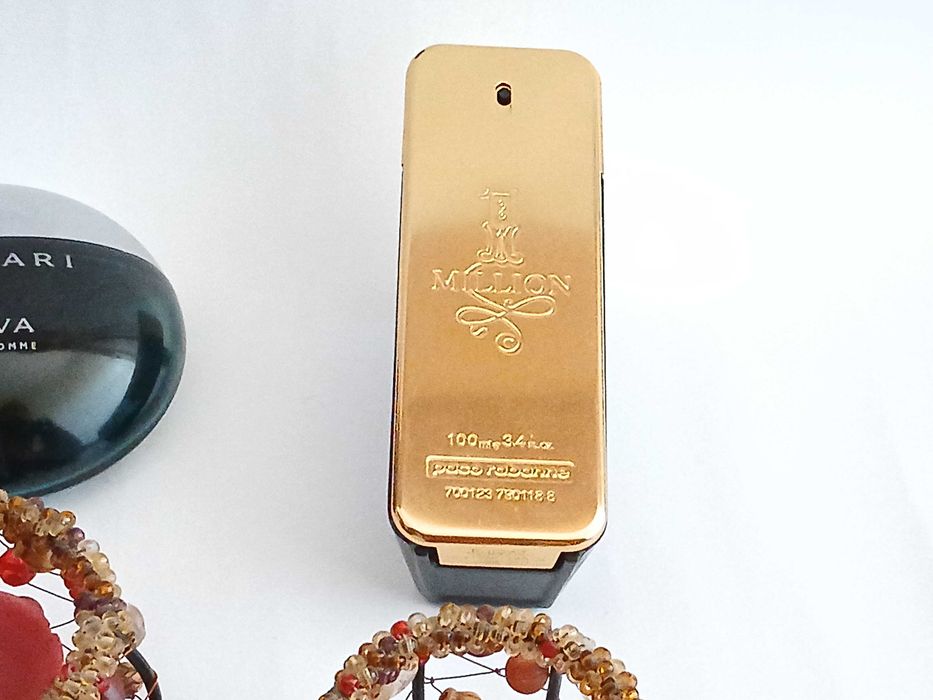 Recipientes dos Perfumes Paco Rabanne e Bvlgari