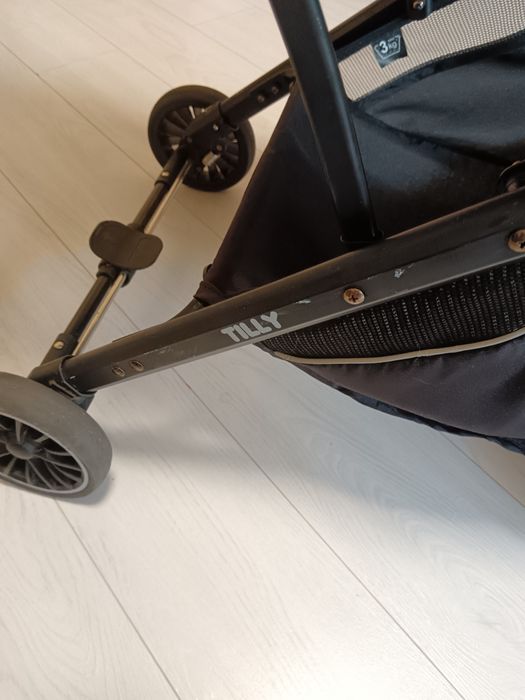 Продам дитячу прогулянкову коляску