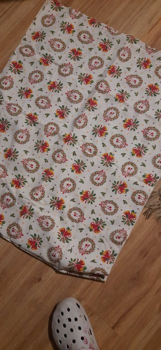 Piękny obrus świąteczny