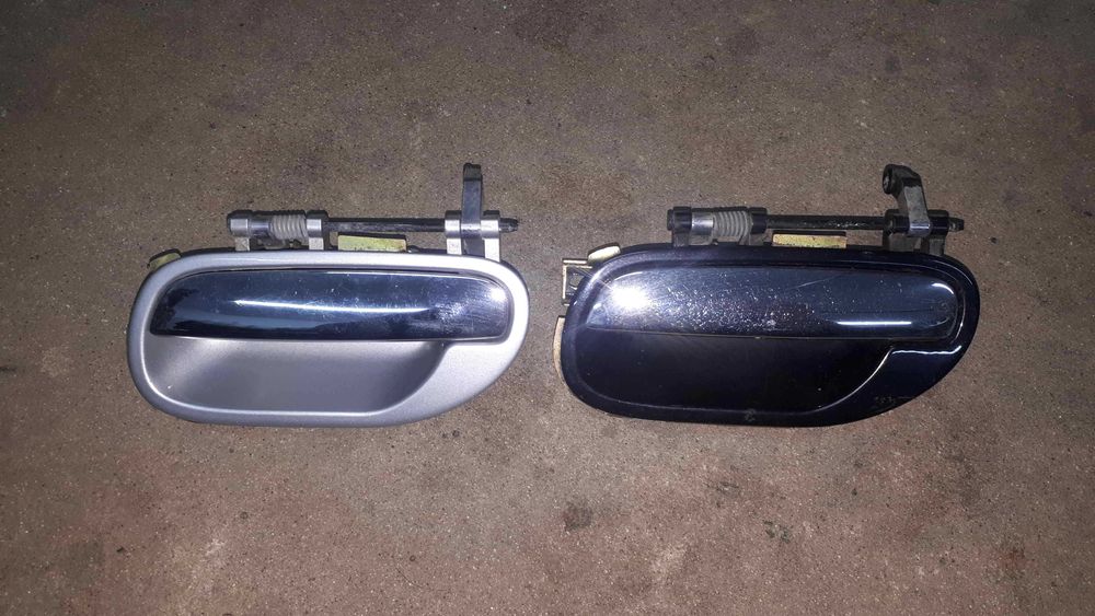 Klamki zewnętrzne chrom od Volvo V40 S40 Lewa strona