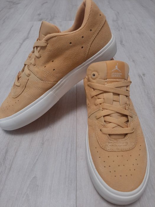 Оригінальні чоловічі кросівки AIR JORDAN SERIES BROWN DN1856-200