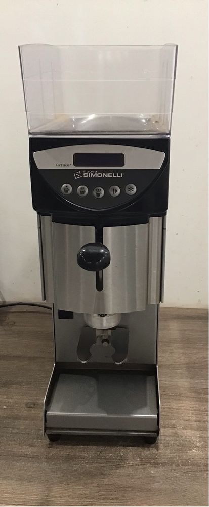 Кофемолка Simonelli Nuova Mythos