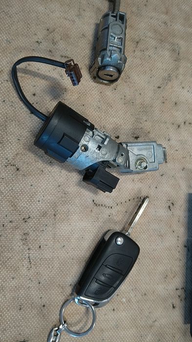 ) Citroen C4 II zestaw startowy stacyjka kluczyk komputer 1.6 HDI